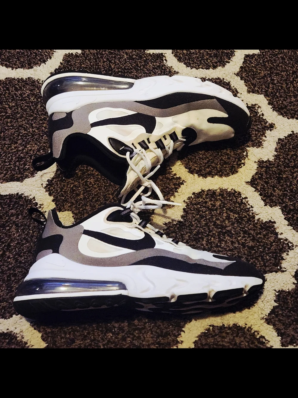 Nike Men's White and Black Trainers Size